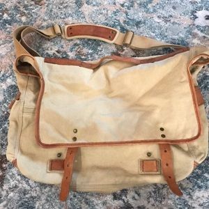Messenger bag